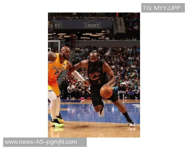 骑士全场50个运动战进球展现团队配合米切尔助攻领衔表现精彩纷呈 骑士全场50个运动战进球展现团队配合米切尔助攻领衔表现精彩纷呈